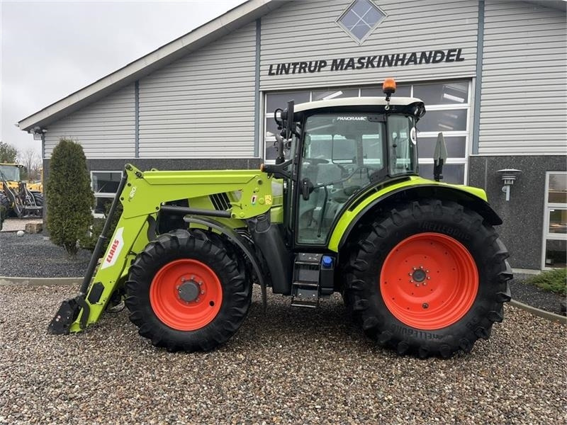 Τρακτέρ Claas Arion 440 CIS med frontlæsser: φωτογραφία 11