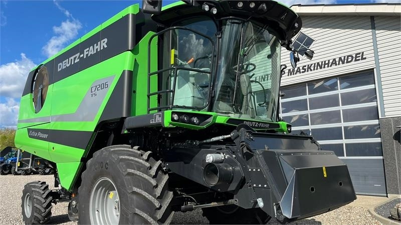 Deutz-fahr C7206 With 24feed - 7.2m header. New and unused Co - Θεριζοαλωνιστική μηχανή: φωτογραφία 4 Deutz-fahr C7206 With 24feed - 7.2m header. New and unused Co - Θεριζοαλωνιστική μηχανή: φωτογραφία 4