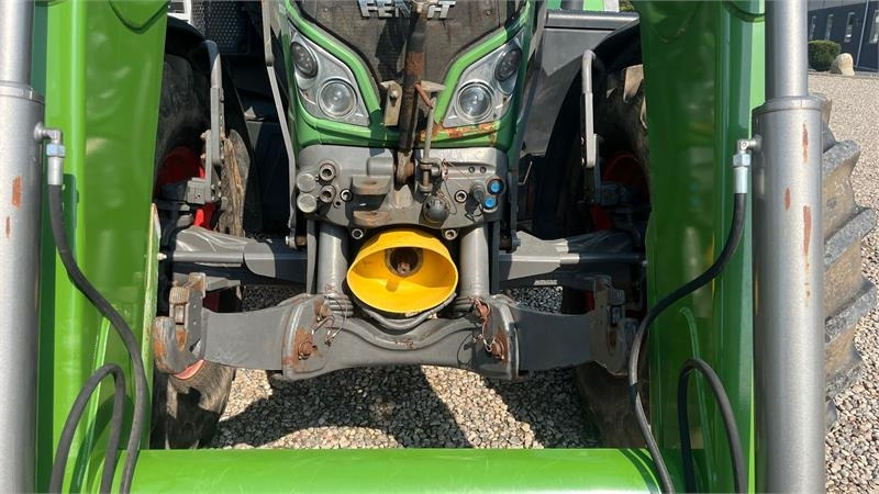 Fendt 720 Vario Med frontlæsser, frontlift og frontPTO  - Τρακτέρ: φωτογραφία 4 Fendt 720 Vario Med frontlæsser, frontlift og frontPTO  - Τρακτέρ: φωτογραφία 4