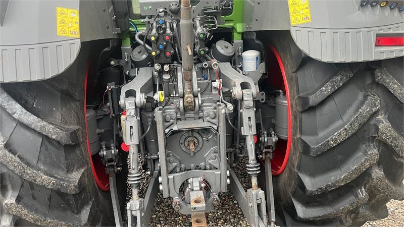 Fendt 933 Vario Profi Plus S4 med frontlift - Τρακτέρ: φωτογραφία 5 Fendt 933 Vario Profi Plus S4 med frontlift - Τρακτέρ: φωτογραφία 5