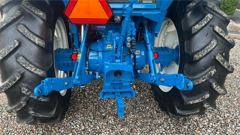 Ford 7610 F II KUN 2724 timer - Τρακτέρ: φωτογραφία 4 Ford 7610 F II KUN 2724 timer - Τρακτέρ: φωτογραφία 4