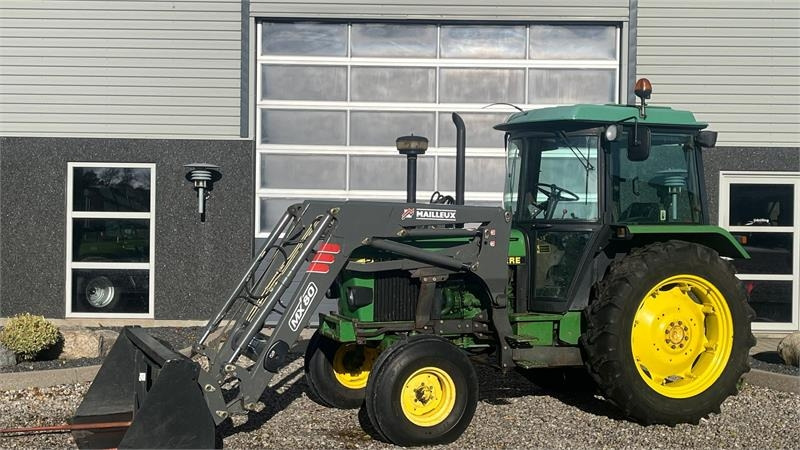 John Deere 2850 Med frontlæsser - Τρακτέρ: φωτογραφία 1 John Deere 2850 Med frontlæsser - Τρακτέρ: φωτογραφία 1