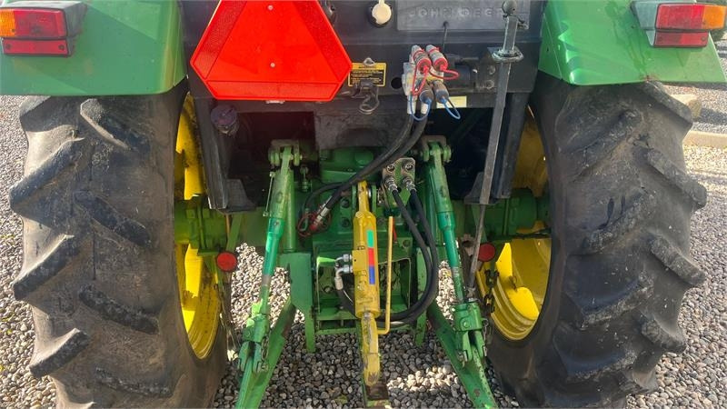 John Deere 2850 Med frontlæsser - Τρακτέρ: φωτογραφία 5 John Deere 2850 Med frontlæsser - Τρακτέρ: φωτογραφία 5