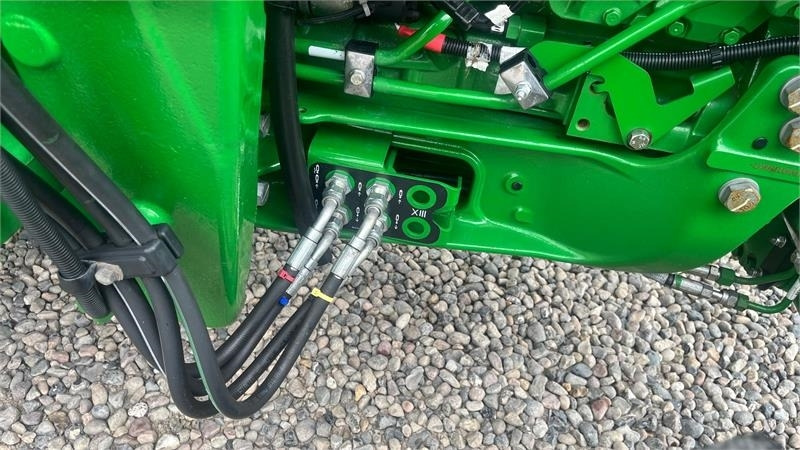 John Deere 5090 M Med græsdæk - Τρακτέρ: φωτογραφία 5 John Deere 5090 M Med græsdæk - Τρακτέρ: φωτογραφία 5