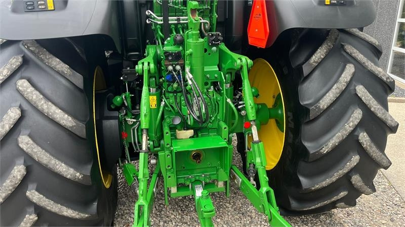 John Deere 6195R Premium Edition med frontlift - Τρακτέρ: φωτογραφία 5 John Deere 6195R Premium Edition med frontlift - Τρακτέρ: φωτογραφία 5