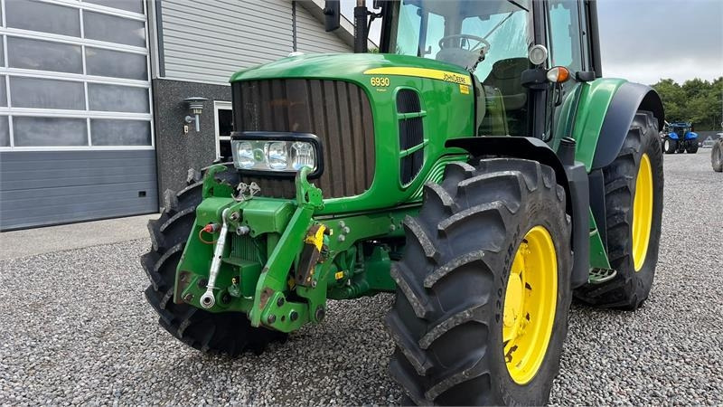 John Deere 6930 AutoPower med frontlift og front PTO - Τρακτέρ: φωτογραφία 4 John Deere 6930 AutoPower med frontlift og front PTO - Τρακτέρ: φωτογραφία 4