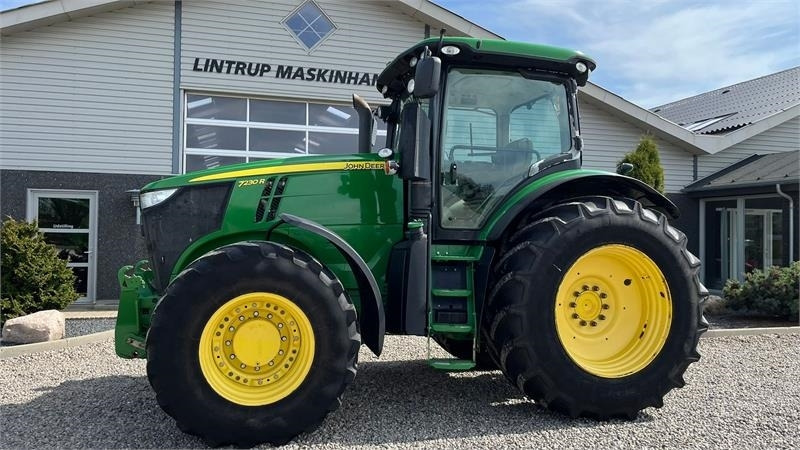 John Deere 7230R Med frontlift. Stor stærk traktor til små pe - Τρακτέρ: φωτογραφία 1 John Deere 7230R Med frontlift. Stor stærk traktor til små pe - Τρακτέρ: φωτογραφία 1