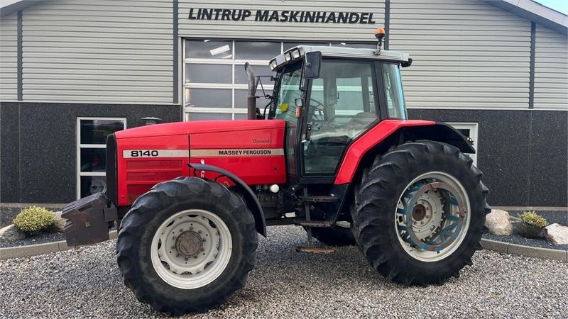 Massey Ferguson 8140 Dyna Shift - Τρακτέρ: φωτογραφία 1 Massey Ferguson 8140 Dyna Shift - Τρακτέρ: φωτογραφία 1