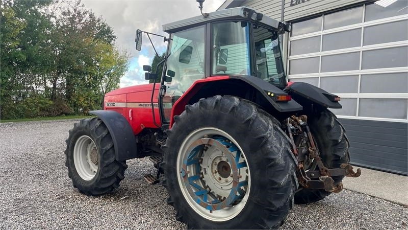 Massey Ferguson 8140 Dyna Shift - Τρακτέρ: φωτογραφία 3 Massey Ferguson 8140 Dyna Shift - Τρακτέρ: φωτογραφία 3