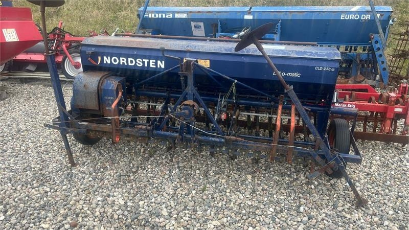 Nordsten CLB 250  - Σπαρτική μηχανή: φωτογραφία 1 Nordsten CLB 250  - Σπαρτική μηχανή: φωτογραφία 1