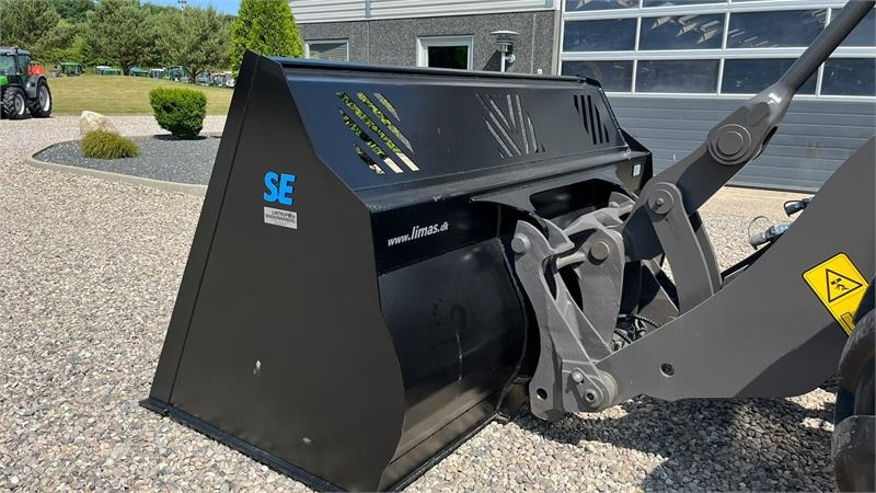 SE AB 4m3 skovl med Volvo beslag på. Den er 2.75m - Κουβάς για Κατασκευή μηχανήματα: φωτογραφία 4 SE AB 4m3 skovl med Volvo beslag på. Den er 2.75m - Κουβάς για Κατασκευή μηχανήματα: φωτογραφία 4