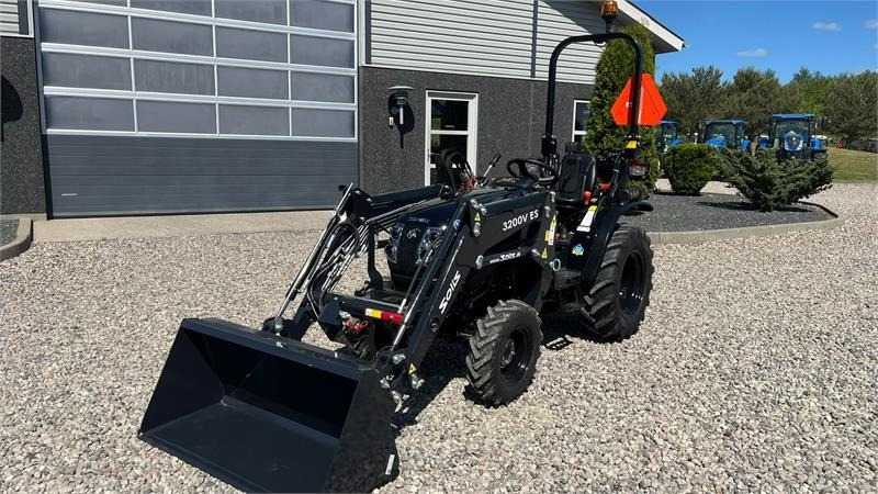 Solis S26 6+2 gearmaskine Limited Edition i sort med bre - Δημοτικό τρακτέρ: φωτογραφία 2 Solis S26 6+2 gearmaskine Limited Edition i sort med bre - Δημοτικό τρακτέρ: φωτογραφία 2
