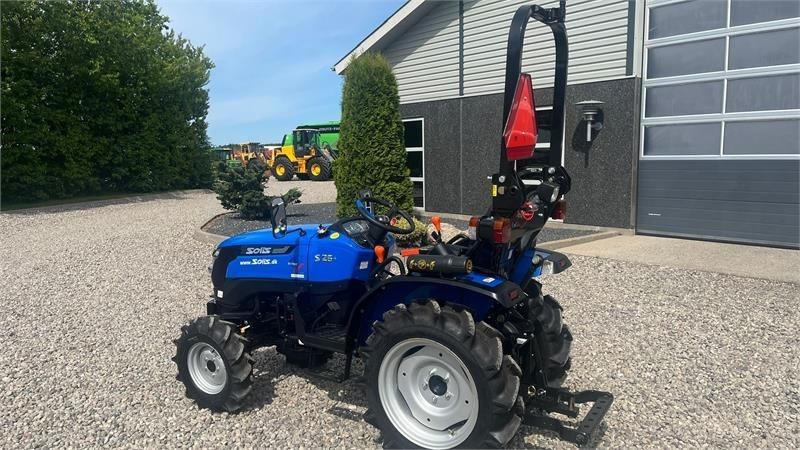 Solis S26 6+2 gearmaskine med servostyring - Τρακτέρ: φωτογραφία 3 Solis S26 6+2 gearmaskine med servostyring - Τρακτέρ: φωτογραφία 3