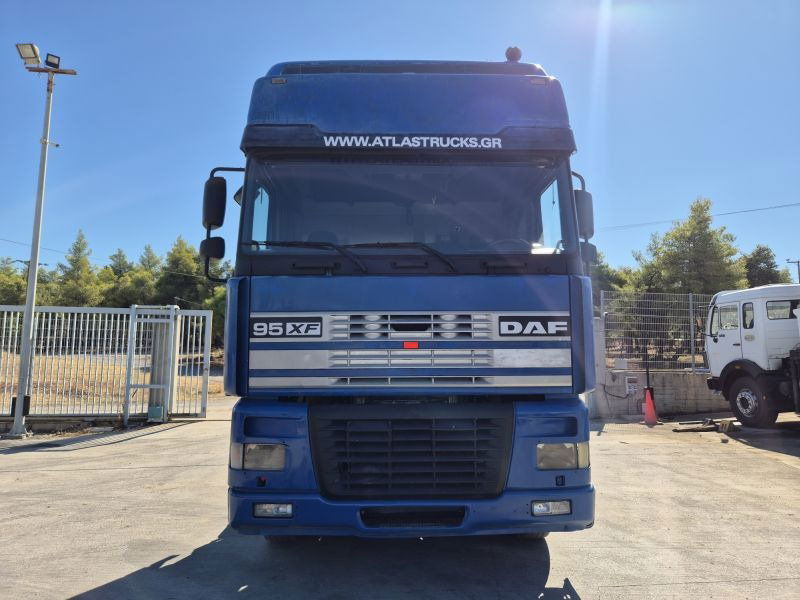 DAF XF 480 DAF XF.480 4X2 Super Space Intarder - Τράκτορας: φωτογραφία 2 DAF XF 480 DAF XF.480 4X2 Super Space Intarder - Τράκτορας: φωτογραφία 2