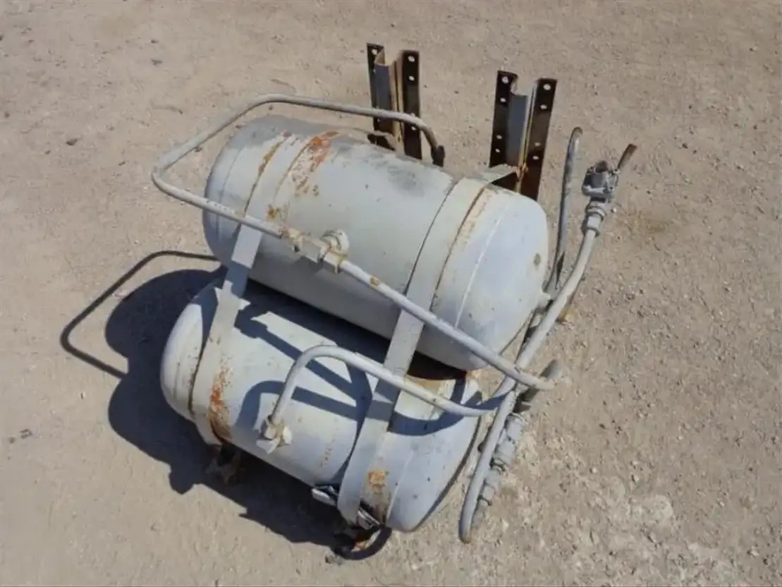 Volvo Airtanks From Volvo F88-F89 - Εξαρτήματα φρένων για Φορτηγό: φωτογραφία 2 Volvo Airtanks From Volvo F88-F89 - Εξαρτήματα φρένων για Φορτηγό: φωτογραφία 2