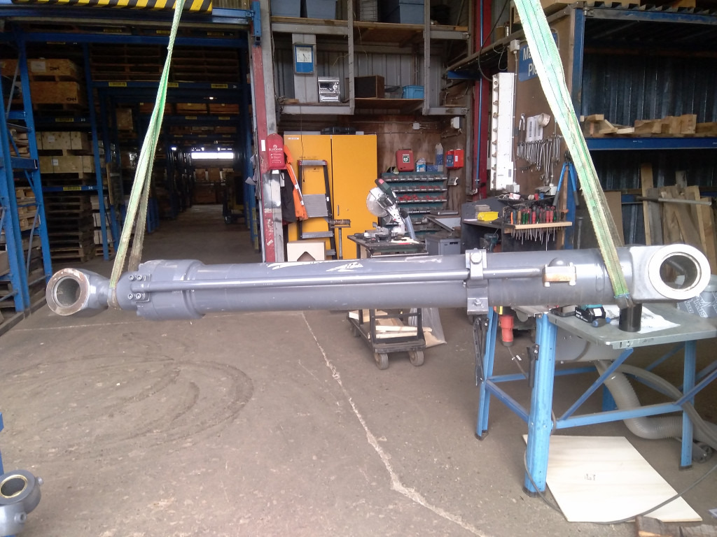 Doosan 400310-00996 - 400310-00309B - Υδραυλικός κύλινδρος για Κατασκευή μηχανήματα: φωτογραφία 1 Doosan 400310-00996 - 400310-00309B - Υδραυλικός κύλινδρος για Κατασκευή μηχανήματα: φωτογραφία 1
