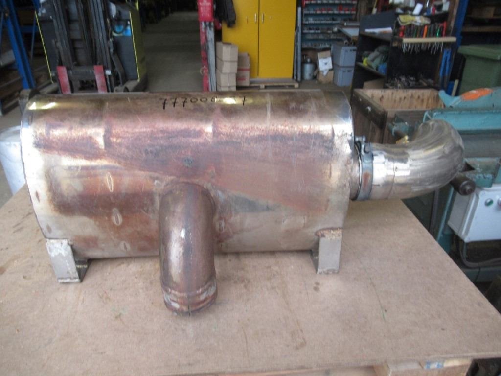 Eminox 91320 - - Σιγαστήρας για Κατασκευή μηχανήματα: φωτογραφία 1 Eminox 91320 - - Σιγαστήρας για Κατασκευή μηχανήματα: φωτογραφία 1