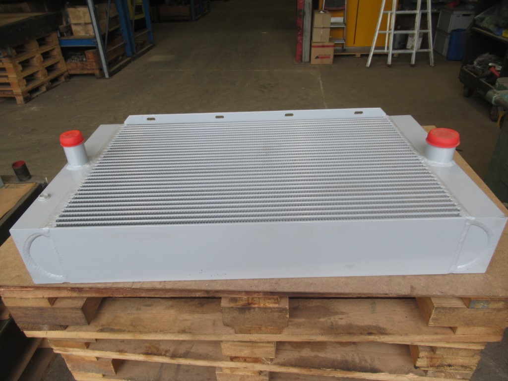 New Holland 6904526 - Ψυγείο αυτοκίνητο για Κατασκευή μηχανήματα: φωτογραφία 1 New Holland 6904526 - Ψυγείο αυτοκίνητο για Κατασκευή μηχανήματα: φωτογραφία 1