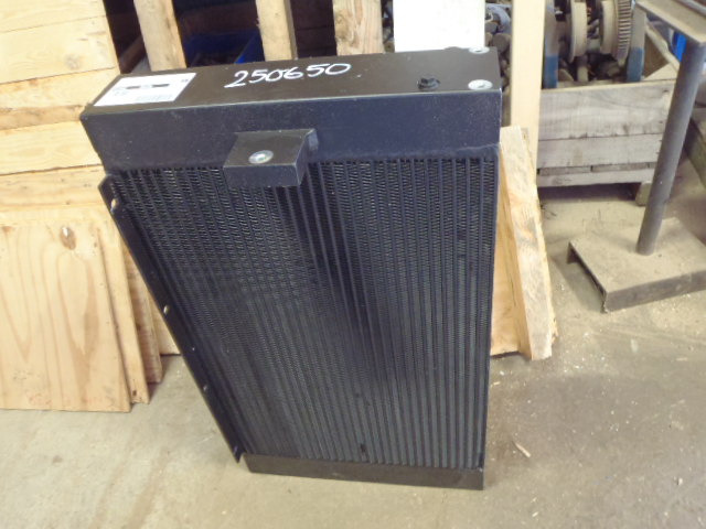 New Holland 6914295 - Ψυγείο λαδιού για Κατασκευή μηχανήματα: φωτογραφία 1 New Holland 6914295 - Ψυγείο λαδιού για Κατασκευή μηχανήματα: φωτογραφία 1