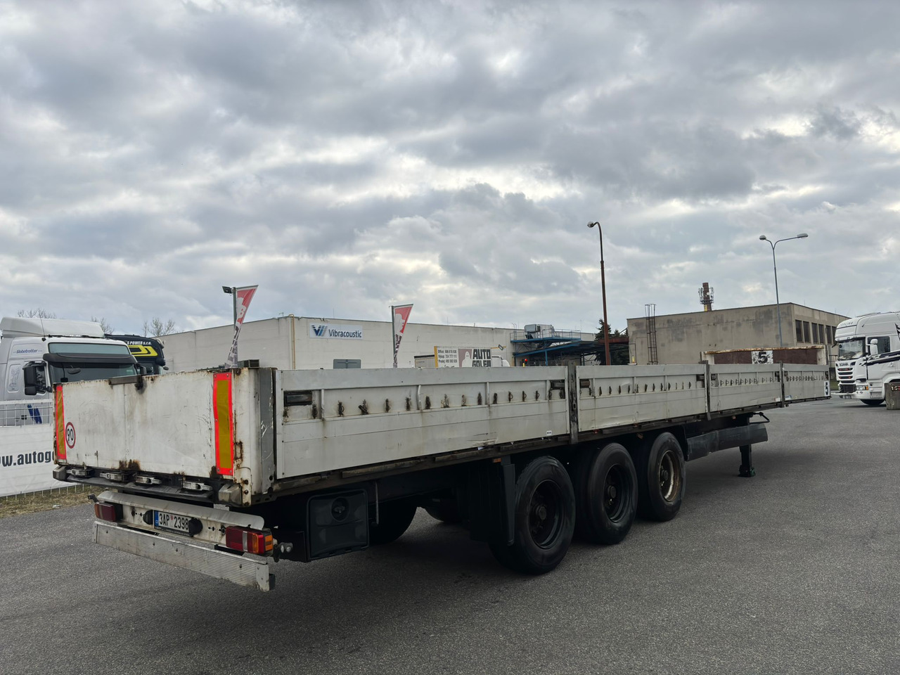 KRONE SD P - Επικαθήμενο πλατφόρμα/ Καρότσα: φωτογραφία 4 KRONE SD P - Επικαθήμενο πλατφόρμα/ Καρότσα: φωτογραφία 4