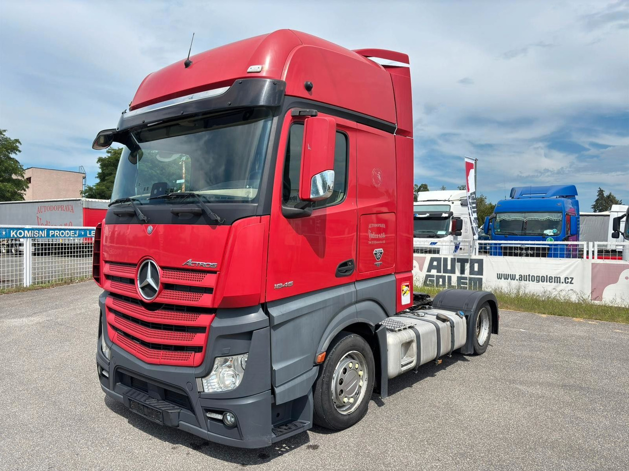Mercedes-Benz Actros 1845 - Τράκτορας: φωτογραφία 1 Mercedes-Benz Actros 1845 - Τράκτορας: φωτογραφία 1