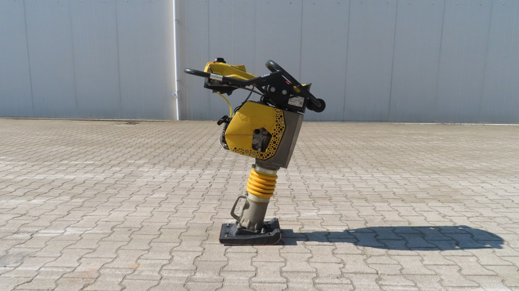 Bomag BT60 - Κόπανος συμπίεσης: φωτογραφία 1 Bomag BT60 - Κόπανος συμπίεσης: φωτογραφία 1