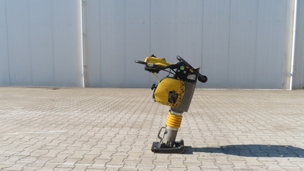 Bomag BT60 - Κόπανος συμπίεσης: φωτογραφία 1 Bomag BT60 - Κόπανος συμπίεσης: φωτογραφία 1