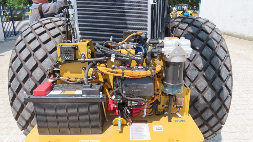 Οδοστρωτήρες Caterpillar CS10GC: φωτογραφία 10