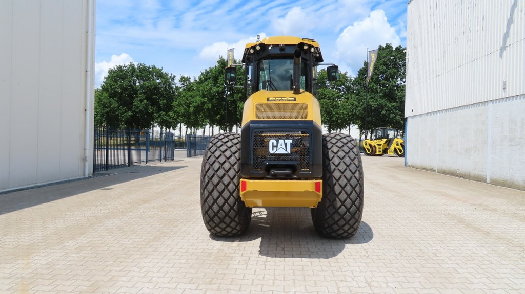 Caterpillar CS10GC - Οδοστρωτήρες: φωτογραφία 3 Caterpillar CS10GC - Οδοστρωτήρες: φωτογραφία 3