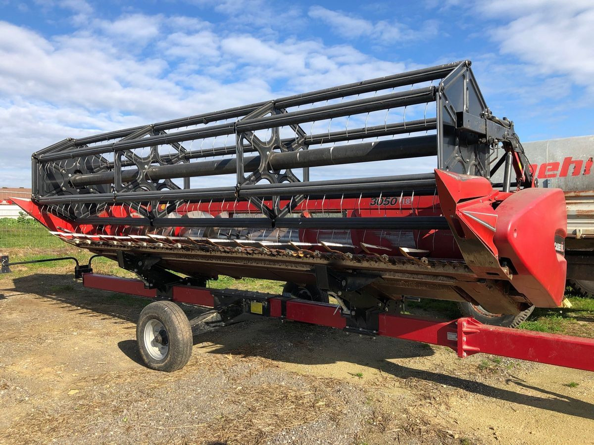 Case IH 3050 - 5,4m - Θεριζοαλωνιστική μηχανή - κεφαλή: φωτογραφία 1 Case IH 3050 - 5,4m - Θεριζοαλωνιστική μηχανή - κεφαλή: φωτογραφία 1