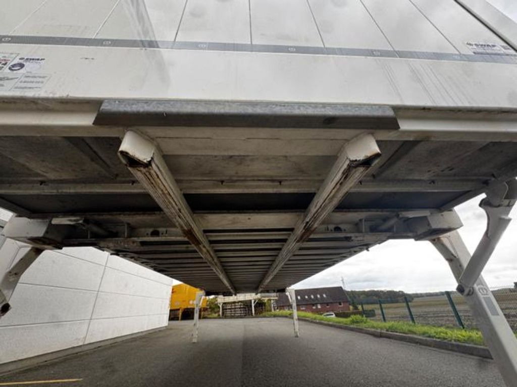 Κλειστά aμάξωμα Krone Heck hohe Portaltüren: φωτογραφία 12