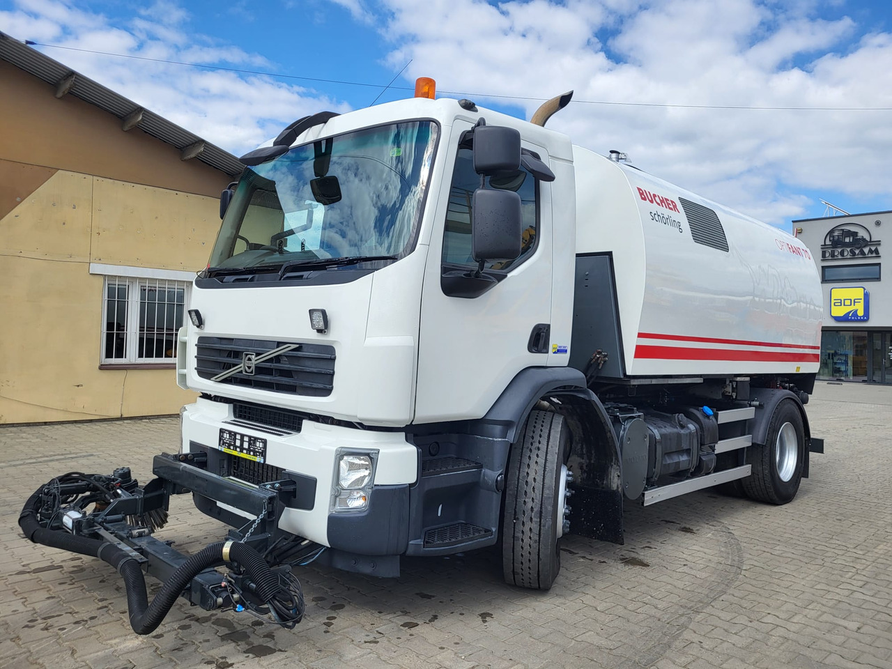 Volvo FE 320 two engines - Σάρωθρο δρόμων: φωτογραφία 1 Volvo FE 320 two engines - Σάρωθρο δρόμων: φωτογραφία 1
