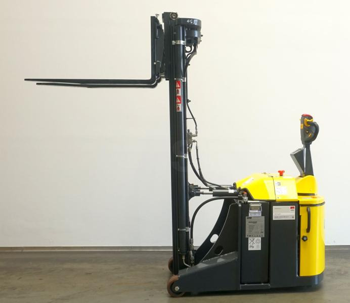 Combilift CS1250 - Μηχάνημα στοίβαξης: φωτογραφία 3 Combilift CS1250 - Μηχάνημα στοίβαξης: φωτογραφία 3