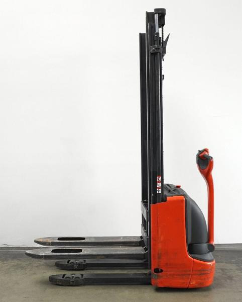Linde L 12 1172 - Μηχάνημα στοίβαξης: φωτογραφία 3 Linde L 12 1172 - Μηχάνημα στοίβαξης: φωτογραφία 3