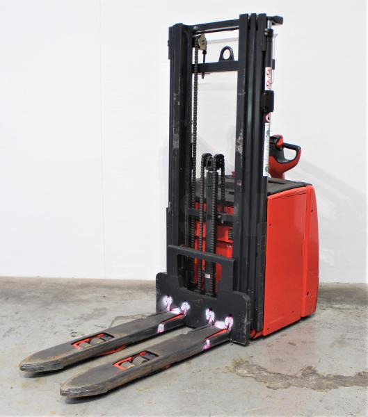 Linde L 14 i 1173 - Μηχάνημα στοίβαξης: φωτογραφία 2 Linde L 14 i 1173 - Μηχάνημα στοίβαξης: φωτογραφία 2