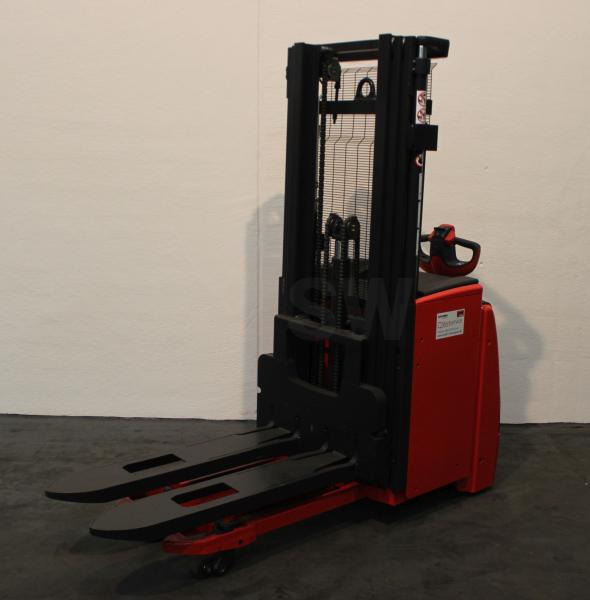 Linde L 20 i 1173 - Μηχάνημα στοίβαξης: φωτογραφία 2 Linde L 20 i 1173 - Μηχάνημα στοίβαξης: φωτογραφία 2