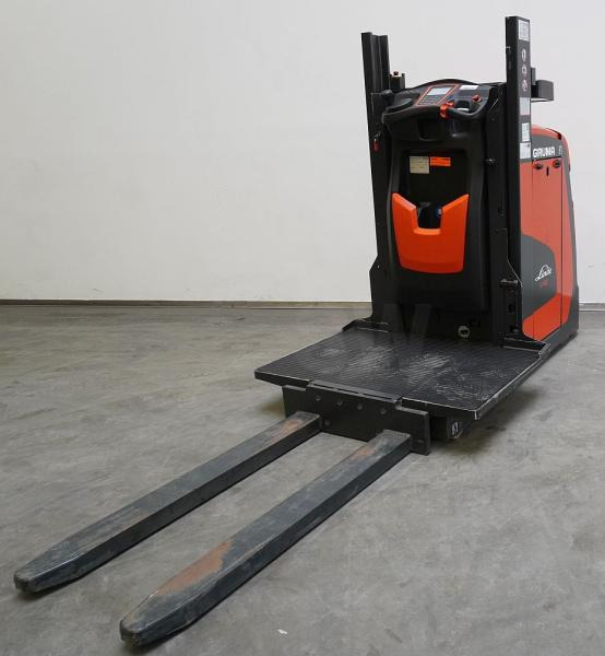 Linde V 10-02 5212 - Μηχάνημα συλλογής παραγγελιών: φωτογραφία 2 Linde V 10-02 5212 - Μηχάνημα συλλογής παραγγελιών: φωτογραφία 2