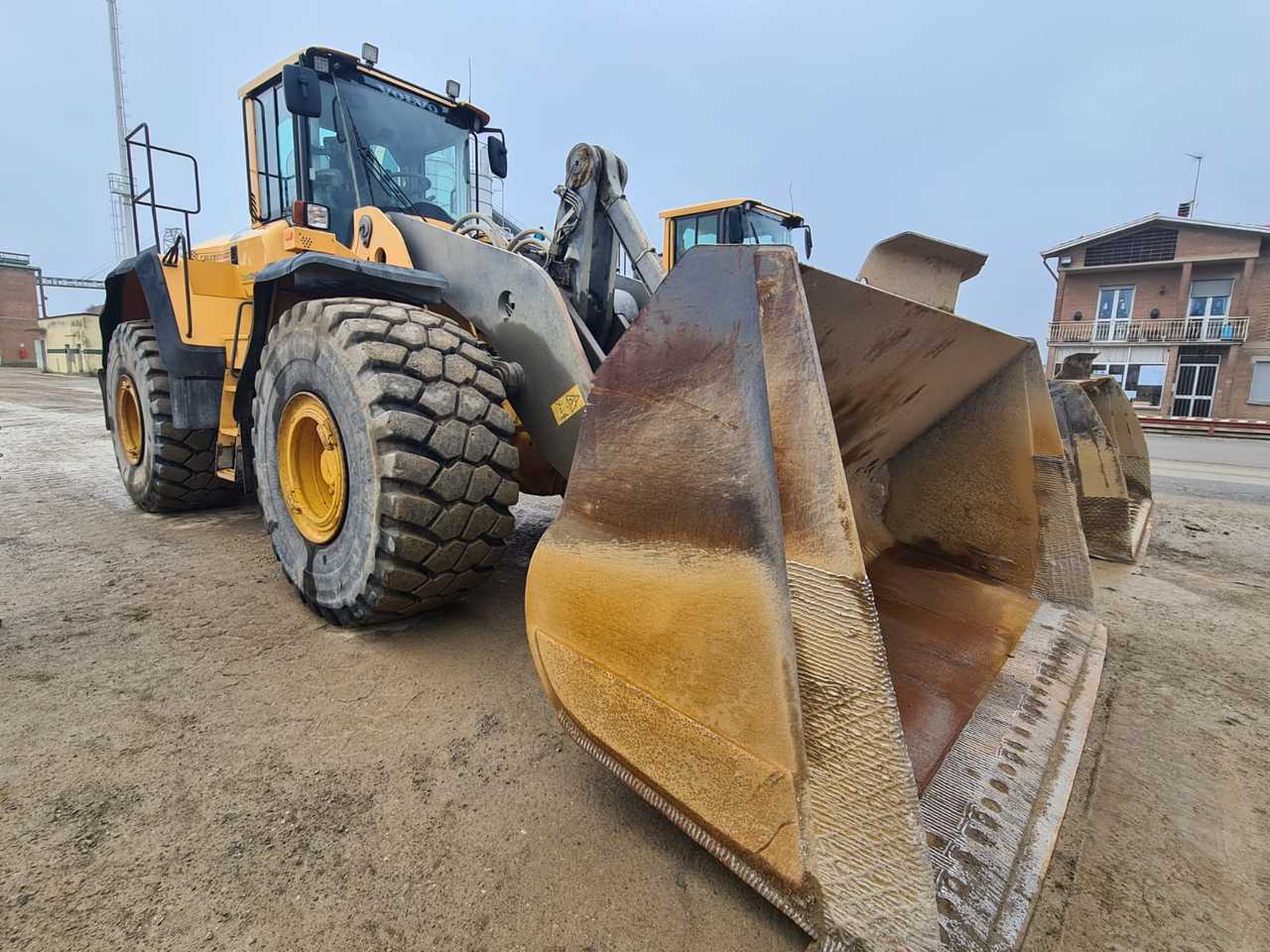 VOLVO L220G - Ελαστιχοφόρος φορτωτής: φωτογραφία 1 VOLVO L220G - Ελαστιχοφόρος φορτωτής: φωτογραφία 1