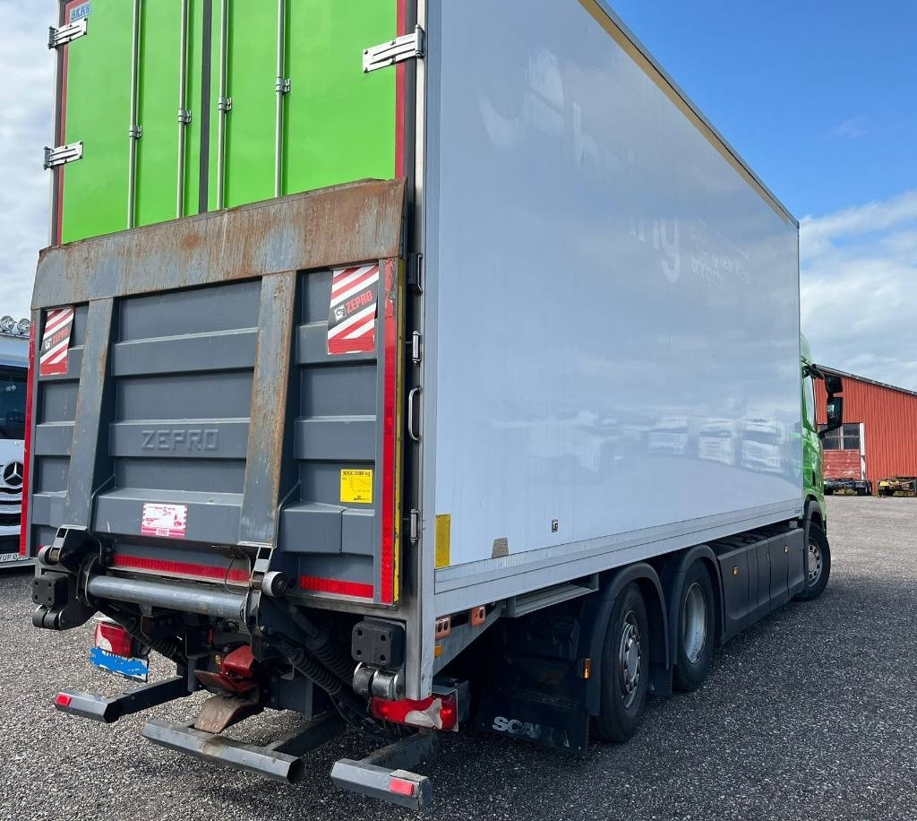 Scania R450B6X2*4NB Serie nr 2891 - Φορτηγό ψυγείο: φωτογραφία 4 Scania R450B6X2*4NB Serie nr 2891 - Φορτηγό ψυγείο: φωτογραφία 4