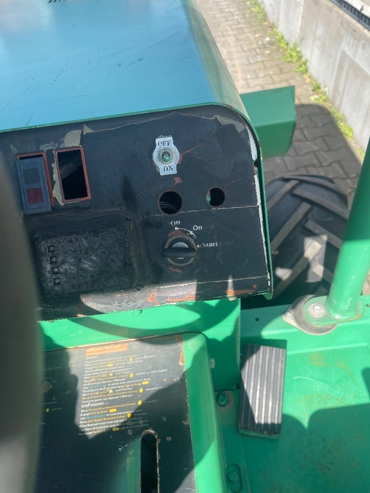 Εκσκαφέας τάφρων Ditch Witch 3500 DD: φωτογραφία 11 Εκσκαφέας τάφρων Ditch Witch 3500 DD: φωτογραφία 11