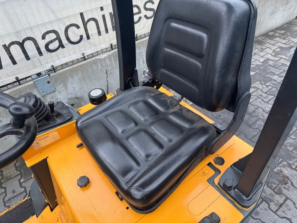 GiANT B204SW - Σπαστός φορτωτής: φωτογραφία 5 GiANT B204SW - Σπαστός φορτωτής: φωτογραφία 5