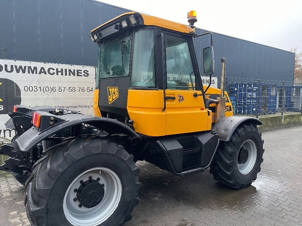 JCB Fastrac 125 - Τρακτέρ: φωτογραφία 4 JCB Fastrac 125 - Τρακτέρ: φωτογραφία 4