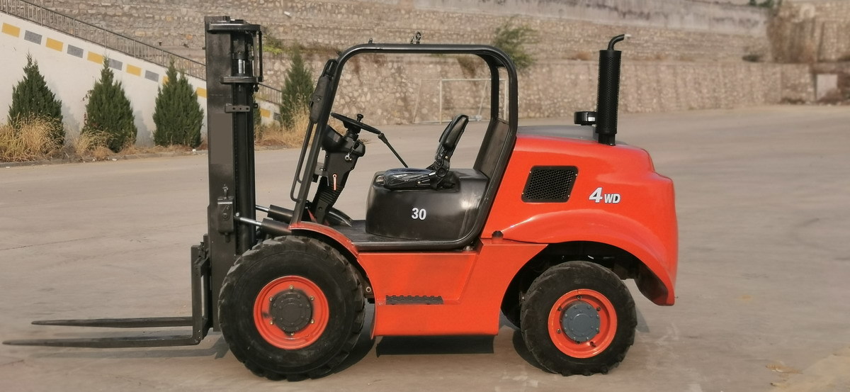 QINGDAO PROMISING 3T 4WD Rough Terrain Forklift CPCD30 - Φορτηγό ανωμάλου εδάφους: φωτογραφία 2 QINGDAO PROMISING 3T 4WD Rough Terrain Forklift CPCD30 - Φορτηγό ανωμάλου εδάφους: φωτογραφία 2