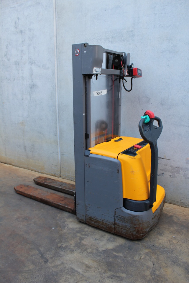 Jungheinrich EJC 214 430 DZ - Μηχάνημα στοίβαξης: φωτογραφία 1 Jungheinrich EJC 214 430 DZ - Μηχάνημα στοίβαξης: φωτογραφία 1