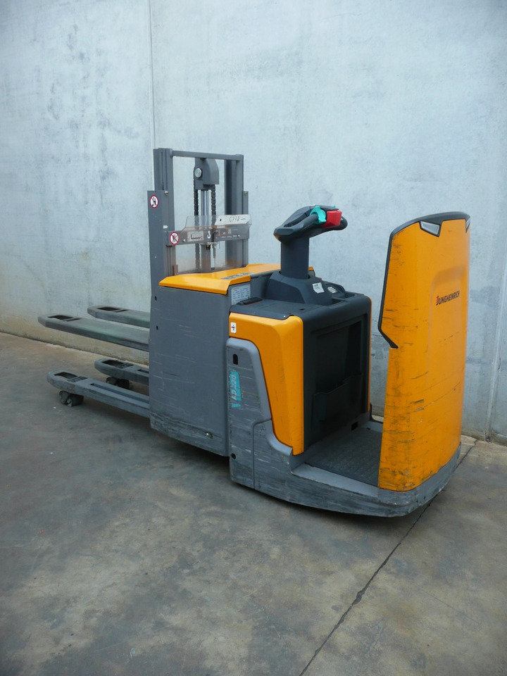 Jungheinrich ERD 220 166 ZT - Μηχάνημα στοίβαξης: φωτογραφία 1 Jungheinrich ERD 220 166 ZT - Μηχάνημα στοίβαξης: φωτογραφία 1