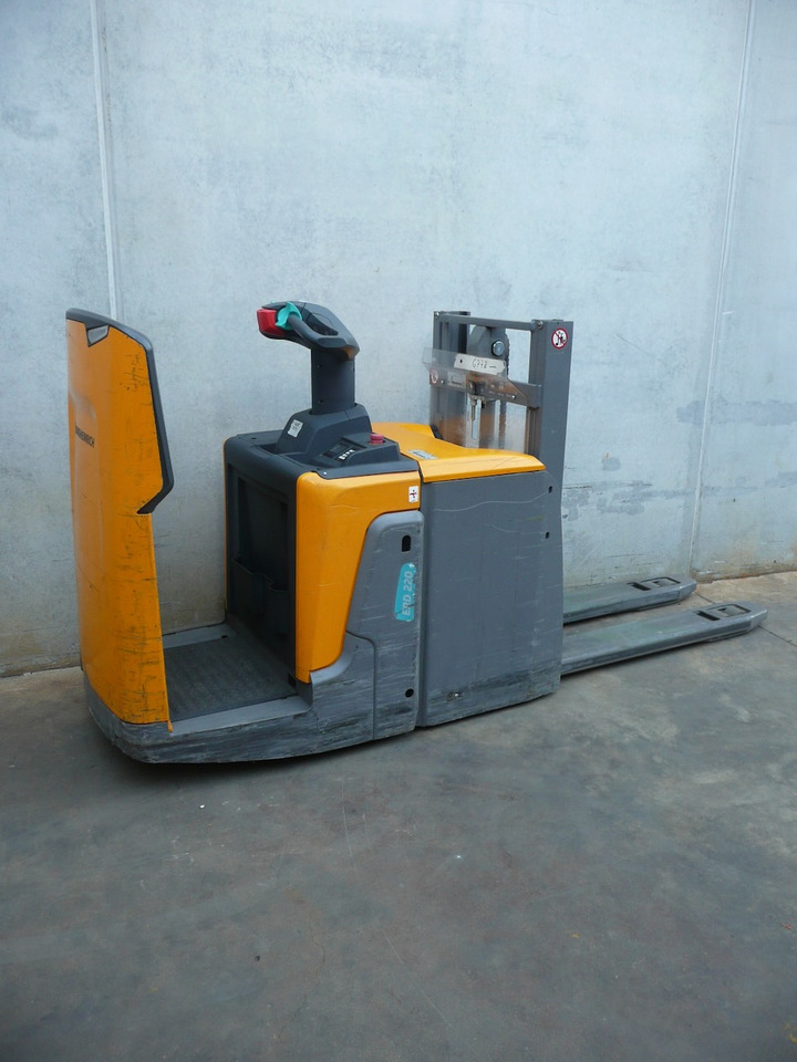 Jungheinrich ERD 220 166 ZT - Μηχάνημα στοίβαξης: φωτογραφία 3 Jungheinrich ERD 220 166 ZT - Μηχάνημα στοίβαξης: φωτογραφία 3