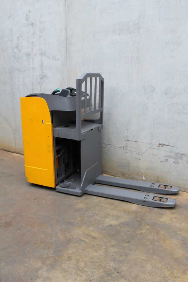 Jungheinrich ESE 120 - Παλετοφόρο: φωτογραφία 4 Jungheinrich ESE 120 - Παλετοφόρο: φωτογραφία 4