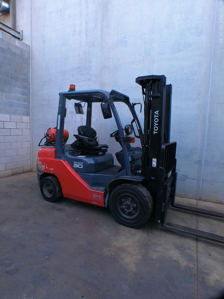 Toyota 02-8FGF30 MATRICULADA - Υγραεριοκίνητο περονοφόρο: φωτογραφία 1 Toyota 02-8FGF30 MATRICULADA - Υγραεριοκίνητο περονοφόρο: φωτογραφία 1