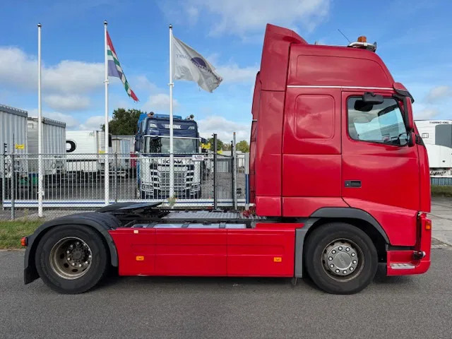 Volvo FH 12 480 Globe XL Euro 5 7B chassis tyres new - Τράκτορας: φωτογραφία 4 Volvo FH 12 480 Globe XL Euro 5 7B chassis tyres new - Τράκτορας: φωτογραφία 4