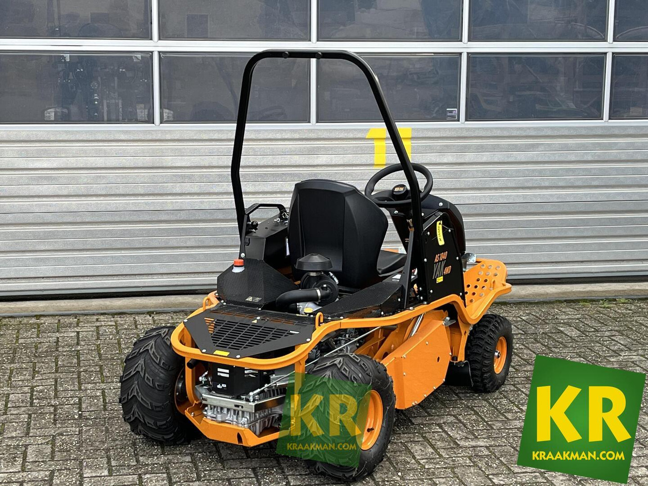 1040 YAK 4WD AS Motor - Χορτοκοπτικό: φωτογραφία 4 1040 YAK 4WD AS Motor - Χορτοκοπτικό: φωτογραφία 4